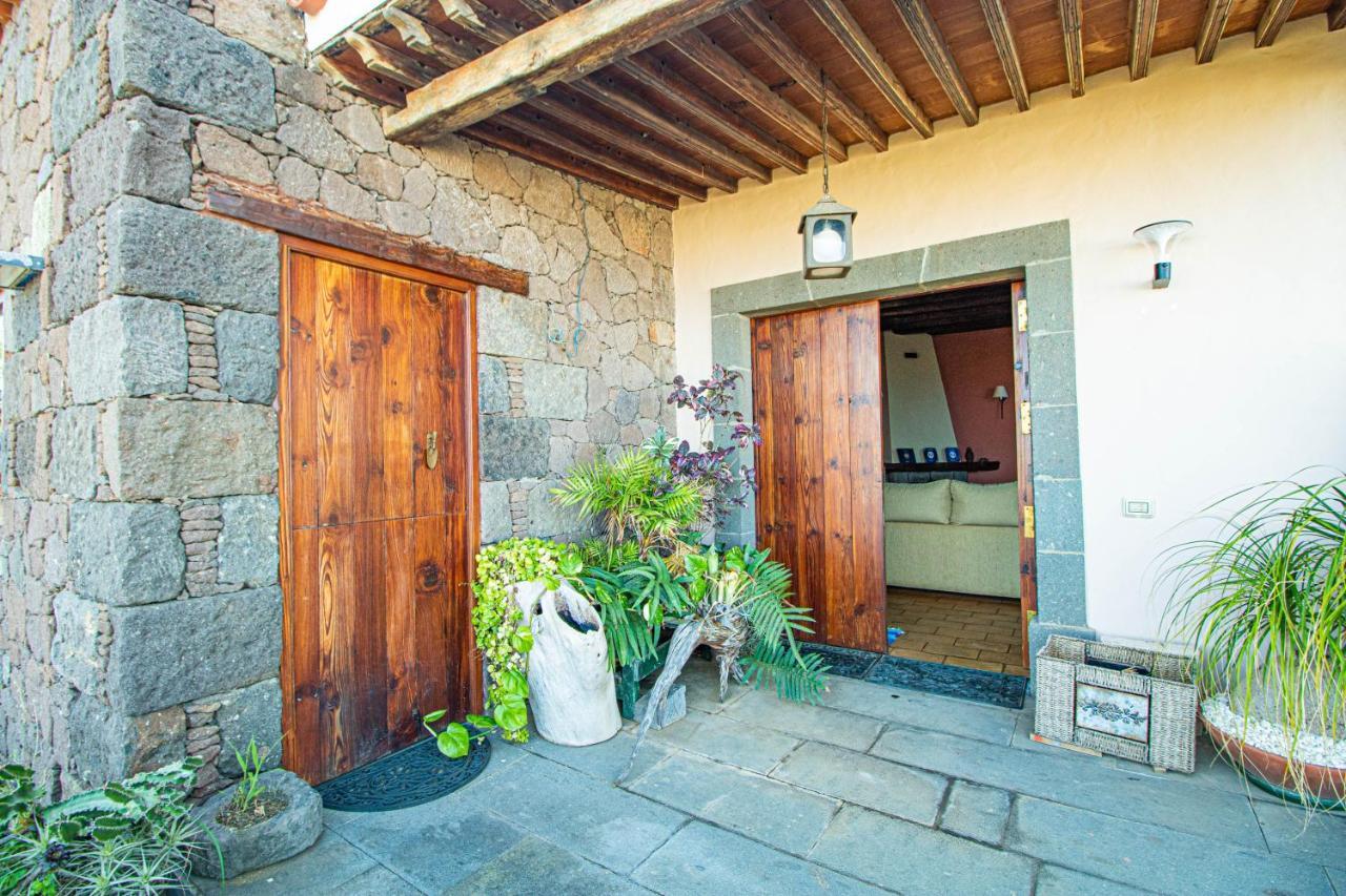 Villa La Casa Roja Moya Relax Exterior foto