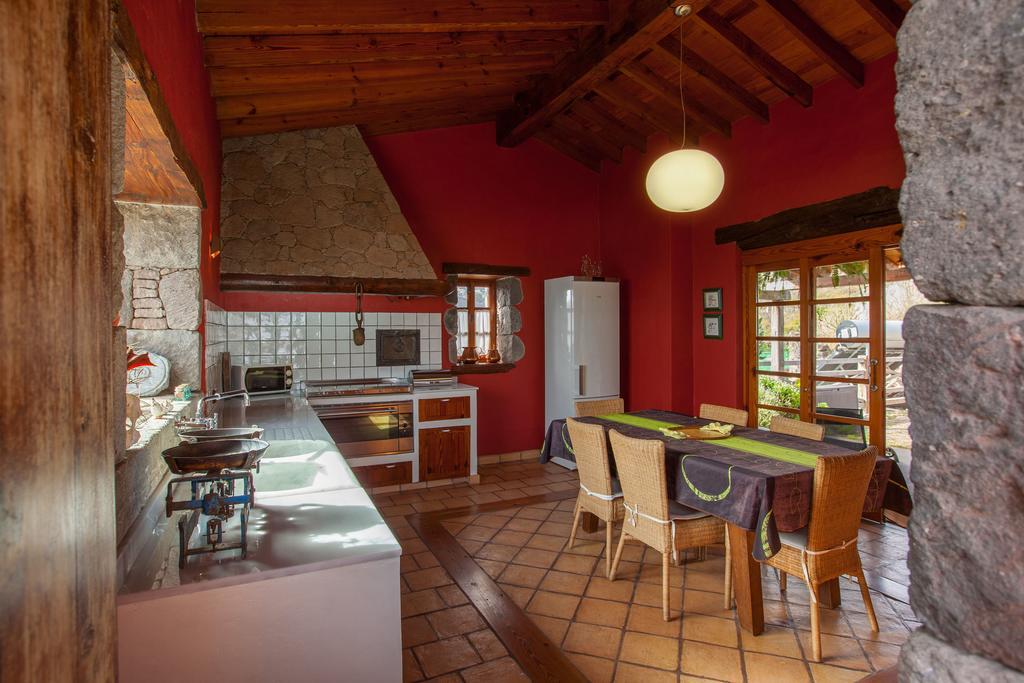 Villa La Casa Roja Moya Relax Exterior foto