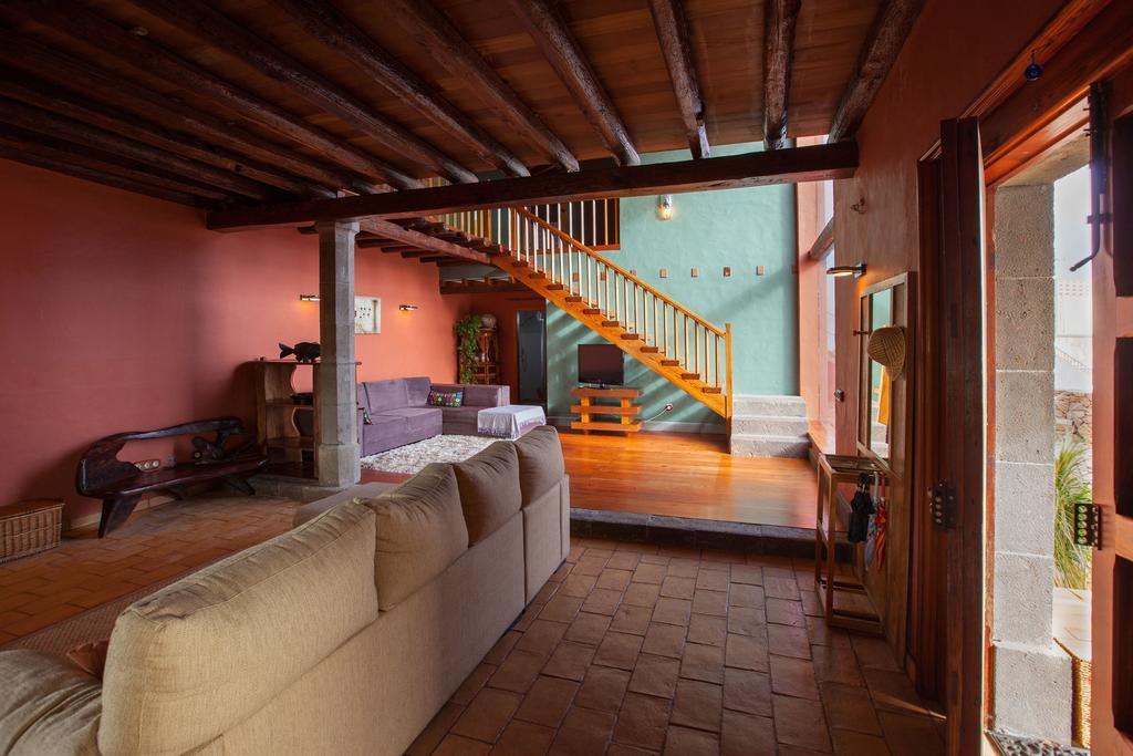 Villa La Casa Roja Moya Relax Exterior foto